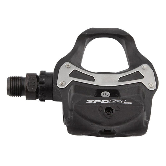Shimano R550 Pedal from the front on a white background